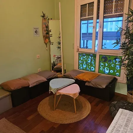 Amplia Y Centrica En Piso Compartido